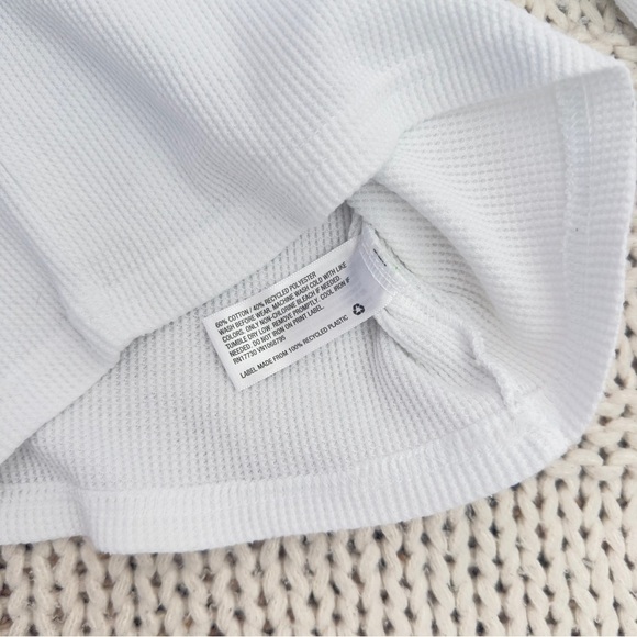 Cat & Jack Long Sleeve White Thermal Knit T-Shirt for Toddler 2T - Picture 4 of 4